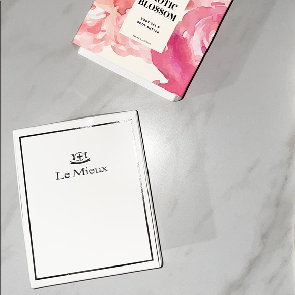 NWT✨Exotic Blossom Bath & Body Set by Le Mieux - Picture 4 of 6